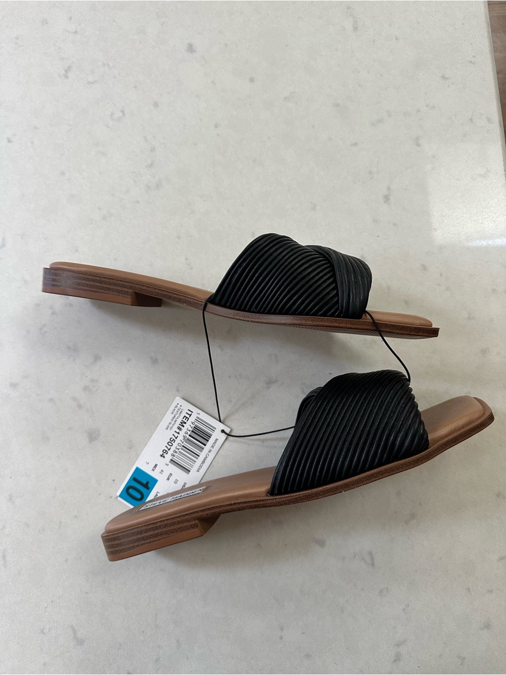 Steve Madden Limitt Textured Slide Flat Sandal 10 Black Square Toe - Picture 6 of 9